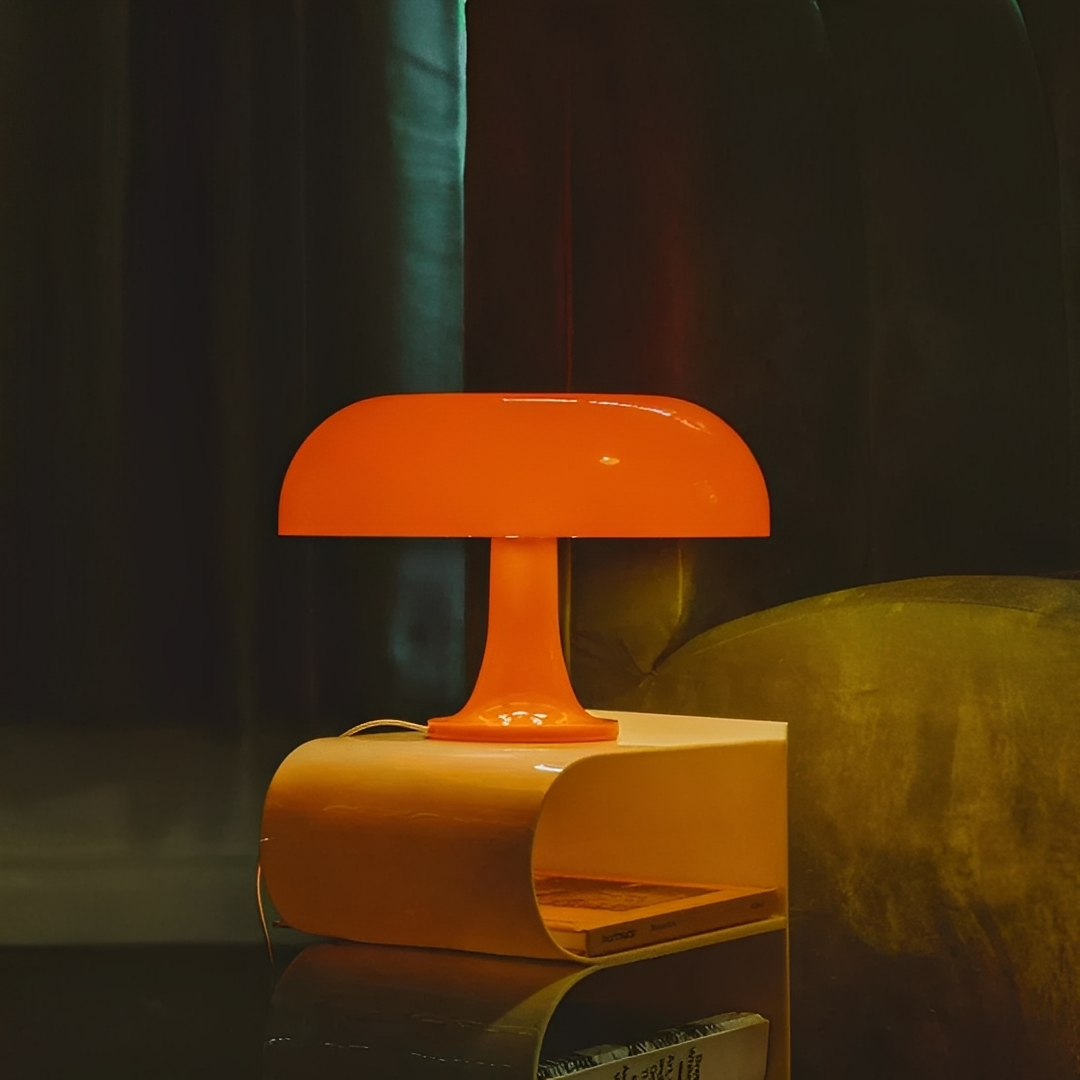 Mira – Dimm­bare Pilz Tischlampe mit USB