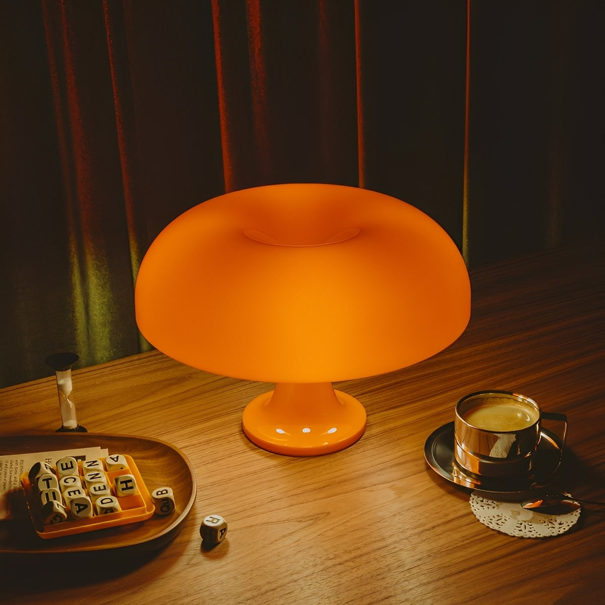 Mira – Dimm­bare Pilz Tischlampe mit USB