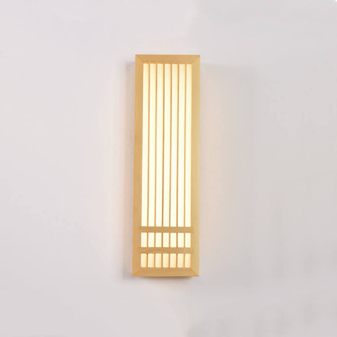 Hana – Schlichte Wandleuchte aus Massivholz
