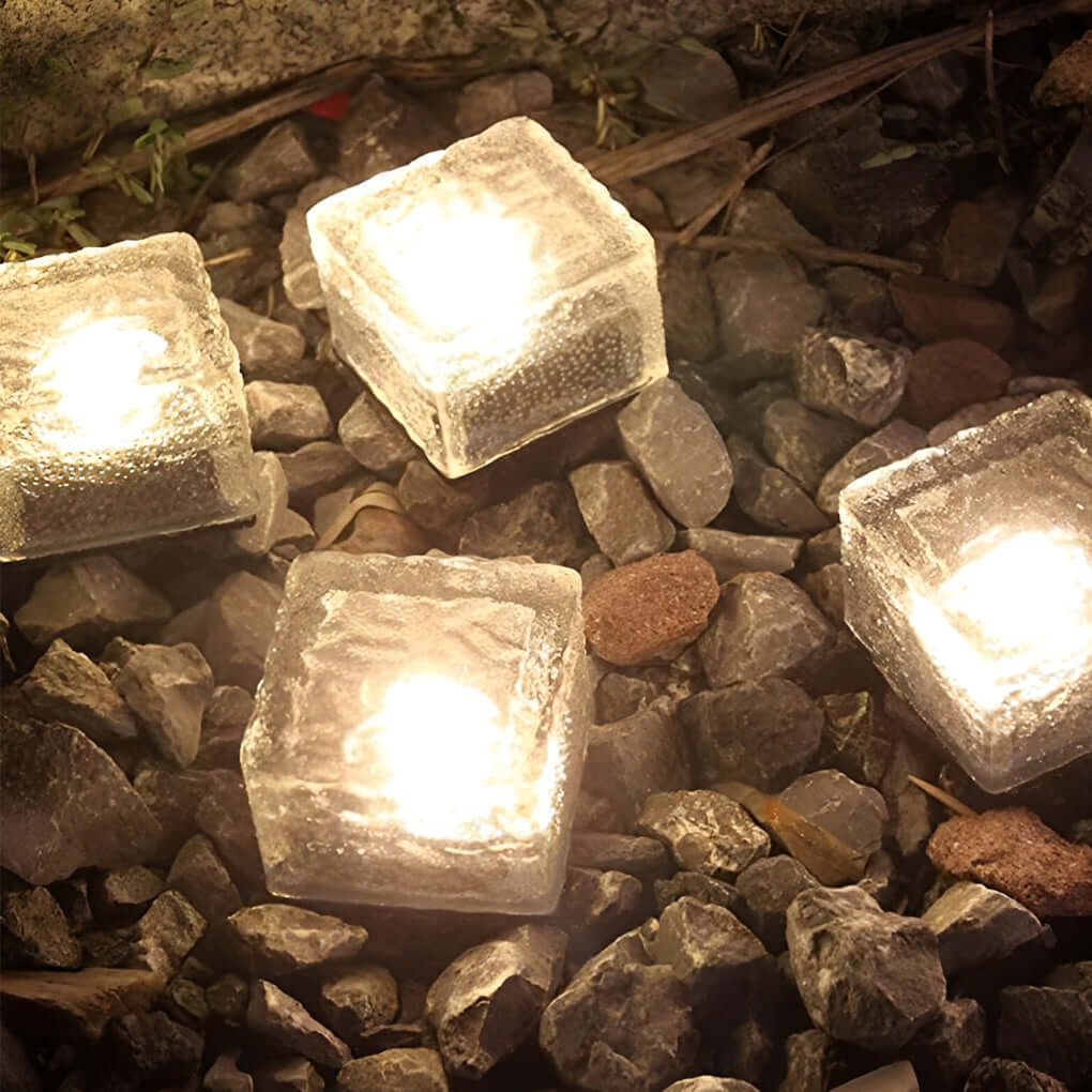 Ayla – Solar Eisziegel Gartenlampe