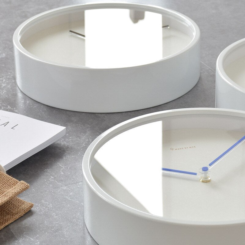 Freja – Moderne Wanduhr