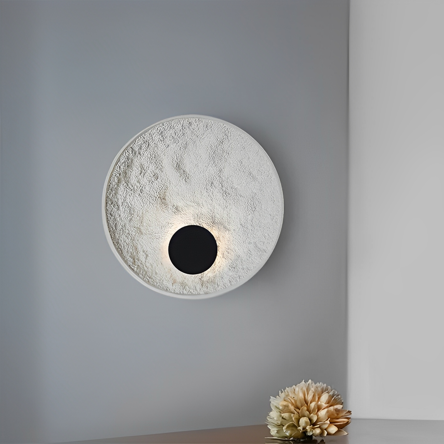 Lunaris – Runde Wandleuchte mit LED und weißem Globus-Design