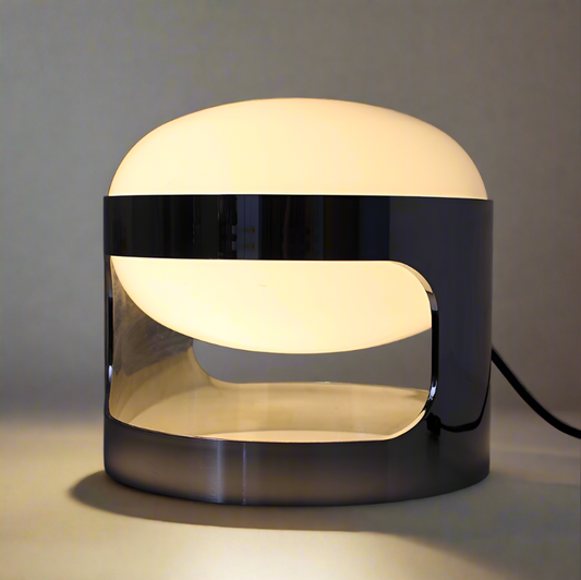 Lunor – Schlichte Light-Luxury Edelstahl-Tischleuchte