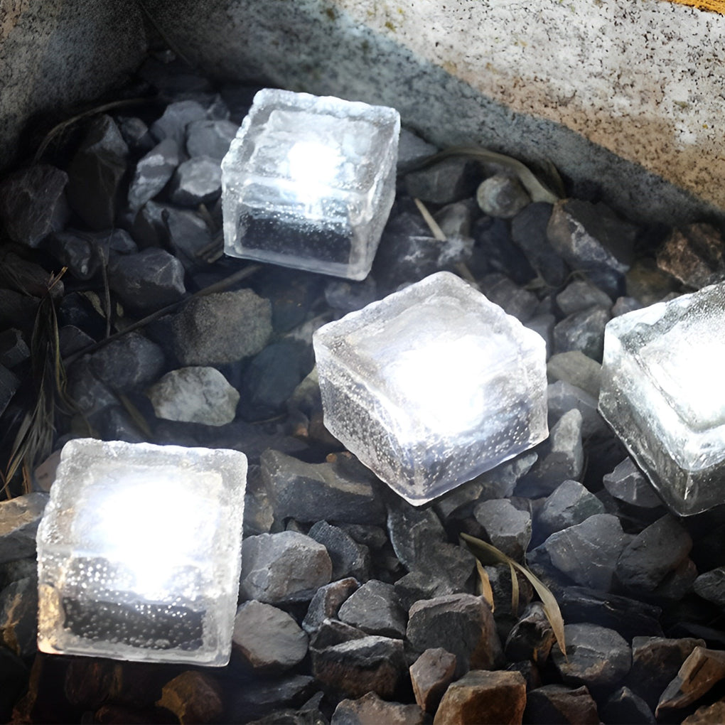 Ayla – Solar Eisziegel Gartenlampe