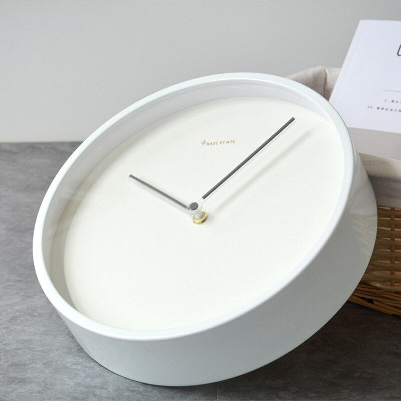 Freja – Moderne Wanduhr