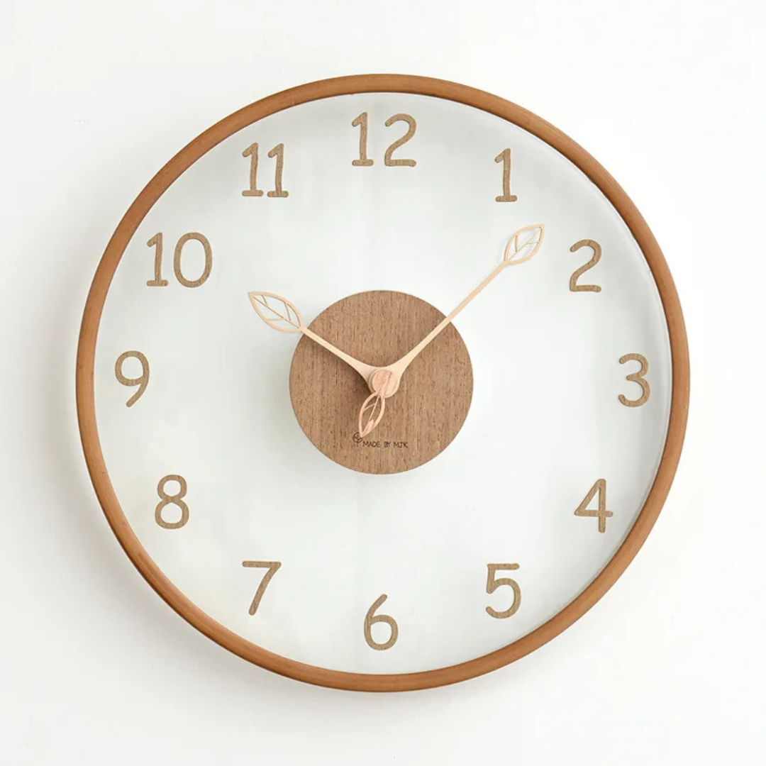 Jasmin – Wanduhr aus Holz und Glas