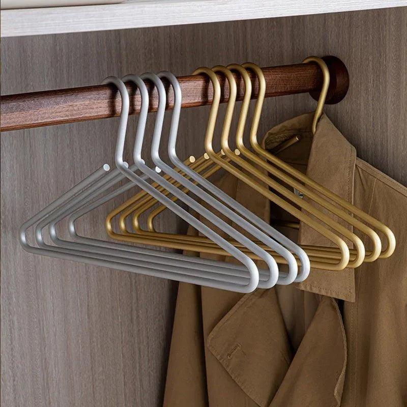 Ravo – Massiver Aluminium-Kleider- und Hosenhalter