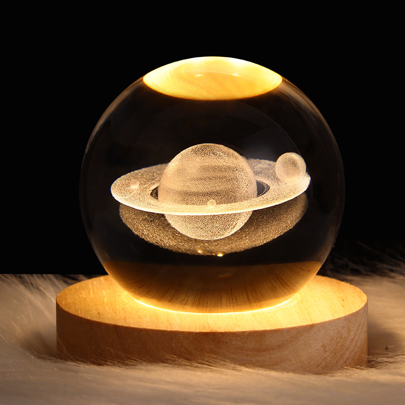 Pirena – LED-Kristallkugel-Tischlampe mit Galaxie-Design
