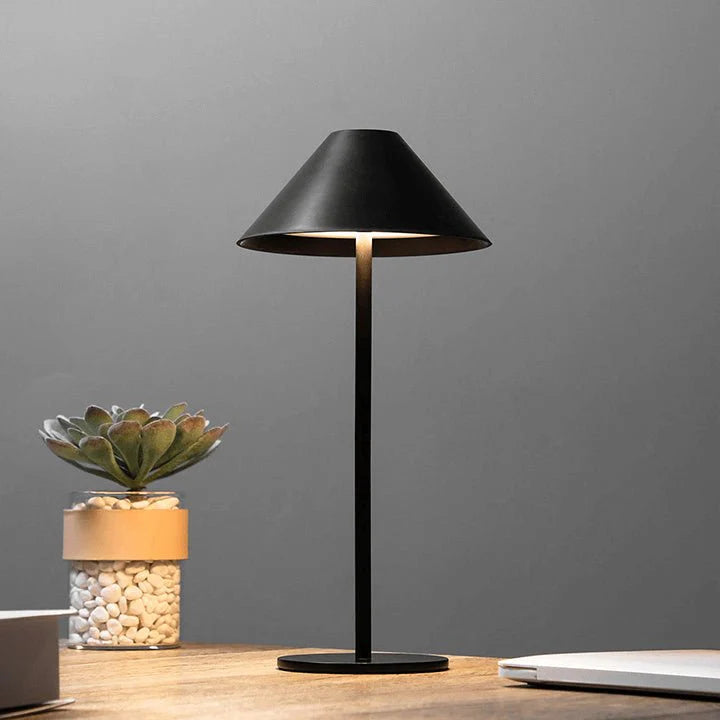 Kiyomi – Kabellose Wasserdichte LED-Tischlampe