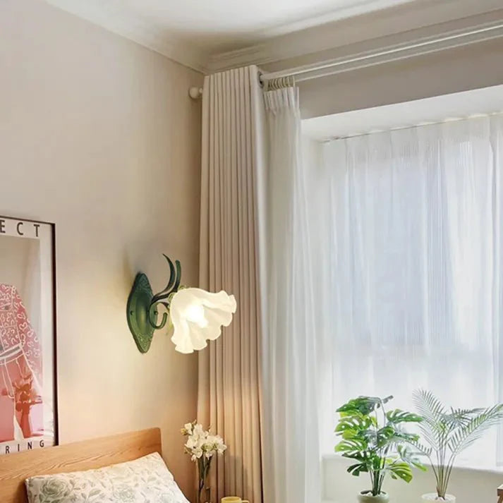 Kaede – Klassische Retro Blumenlampe