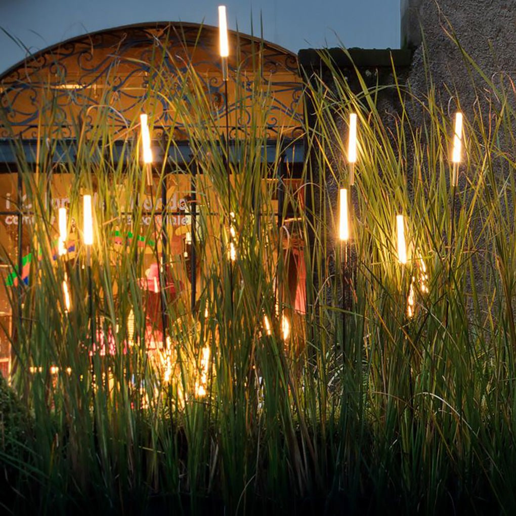 Florin – Solarbetriebene Schilfrohr-Gartenlampe