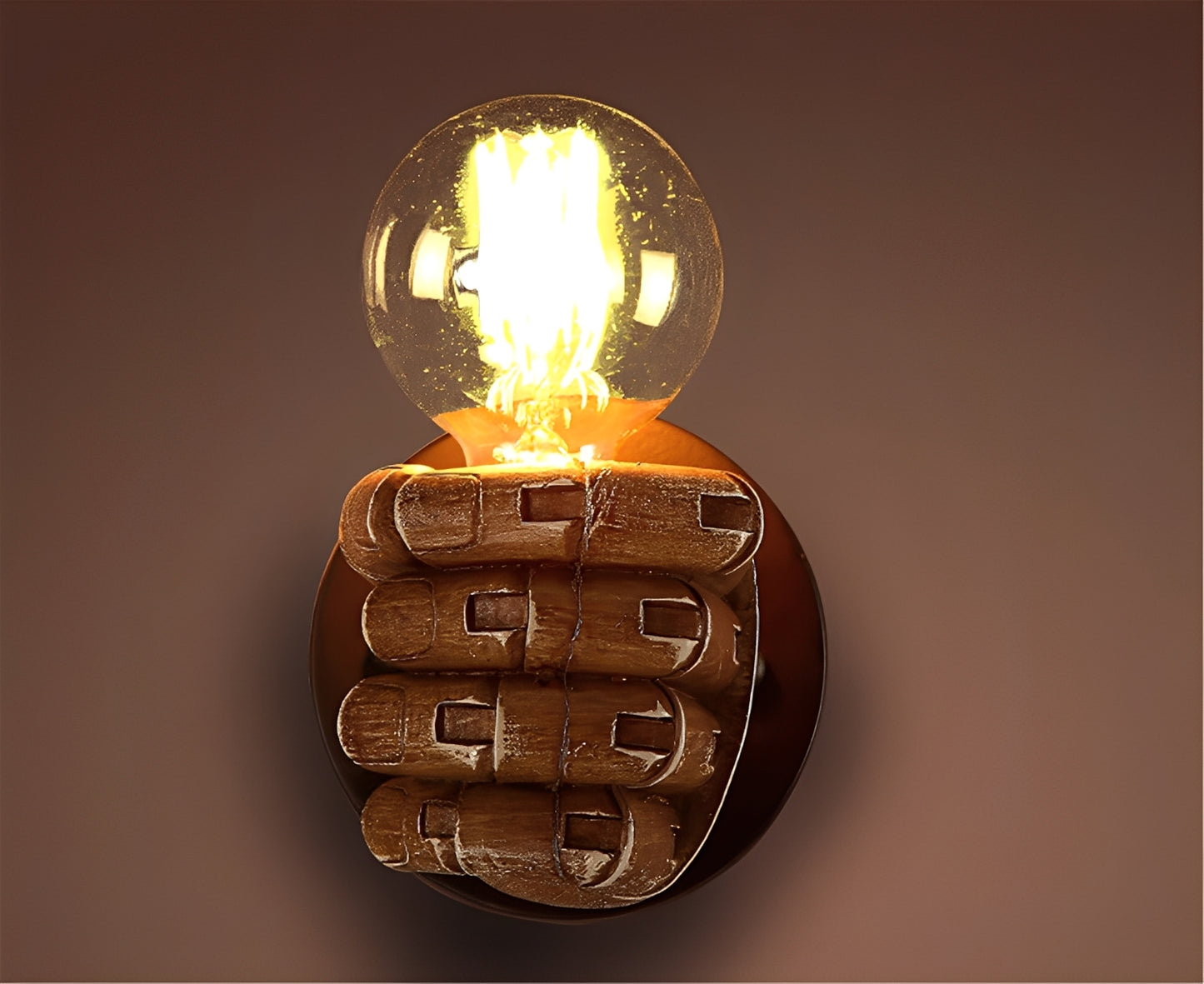 Magnus – Retro Handmodell Wandlampe