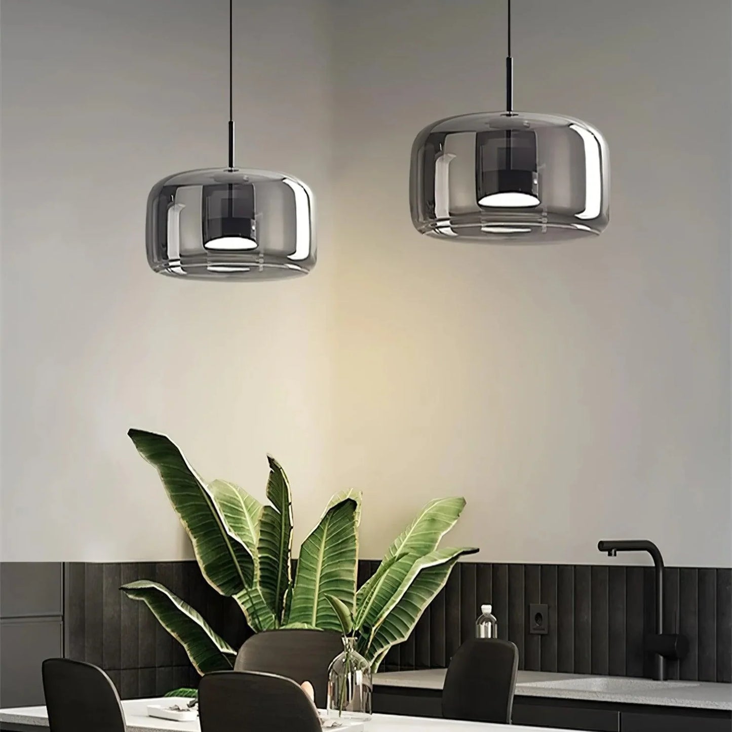 Viora – Moderne Glasleuchte