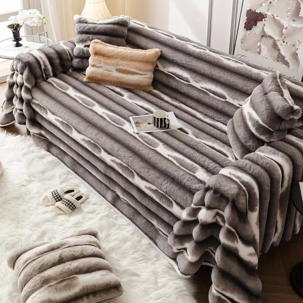 Juvy – Samtiges Faux Fur Sofabezug