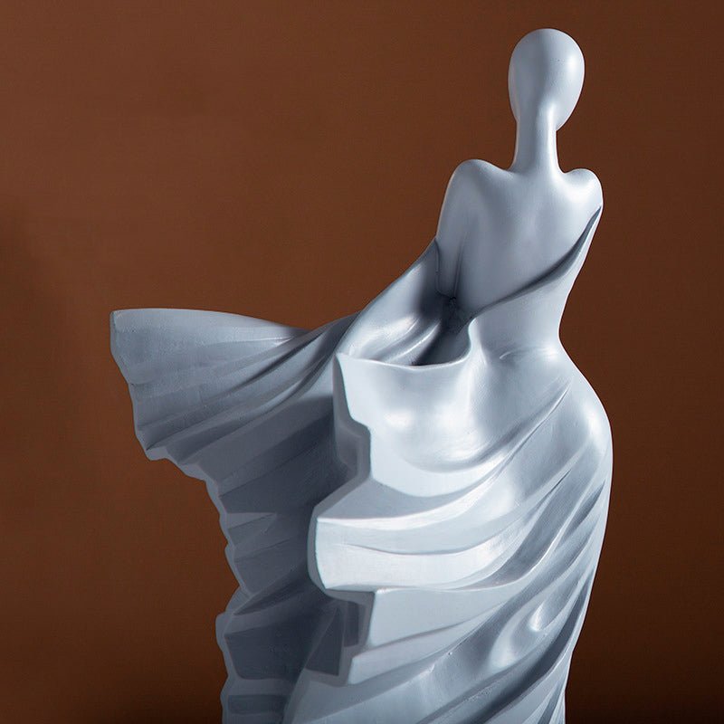 Alariel – Tischskulptur „Queen of the Wind“