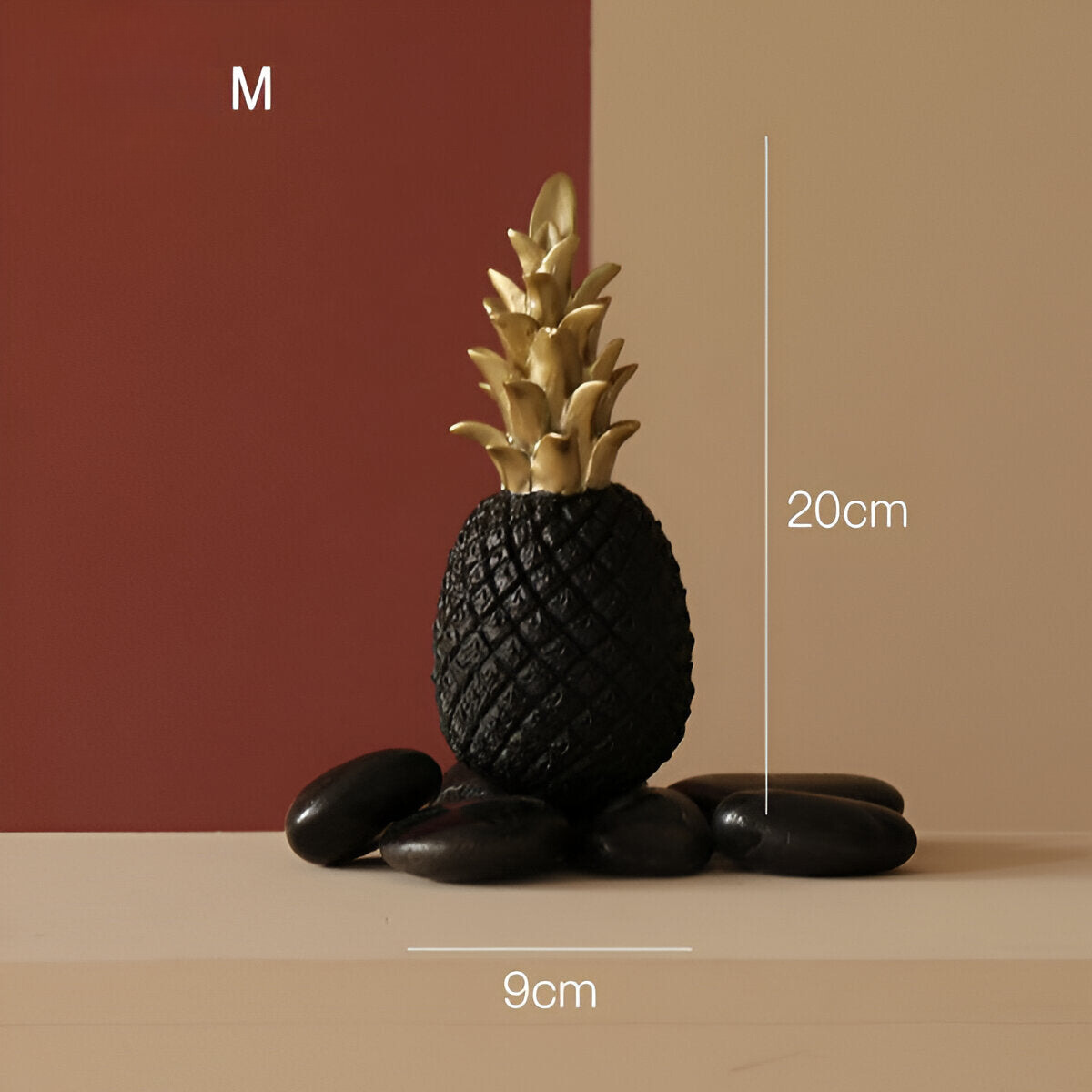 Phineas – Stilvolle Ananas-Dekoration aus Harz für sommerliche Wohnakzente
