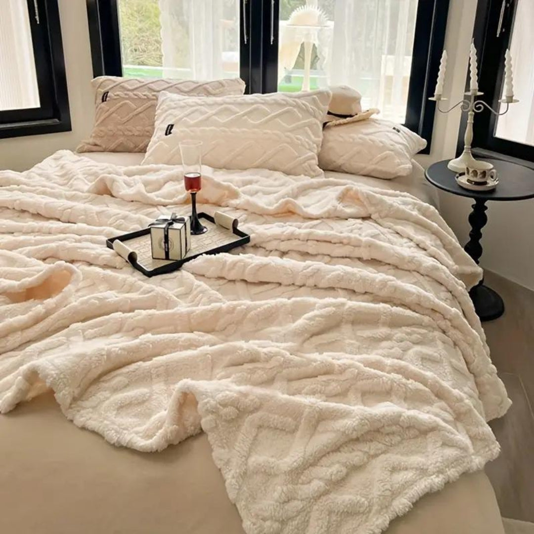 Ella – Flauschige Wurfdecke