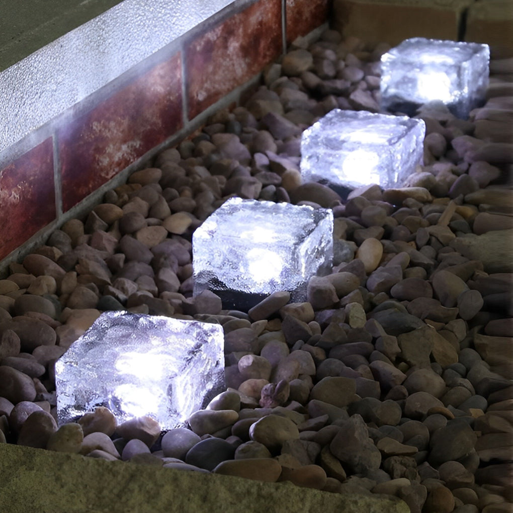 Ayla – Solar Eisziegel Gartenlampe