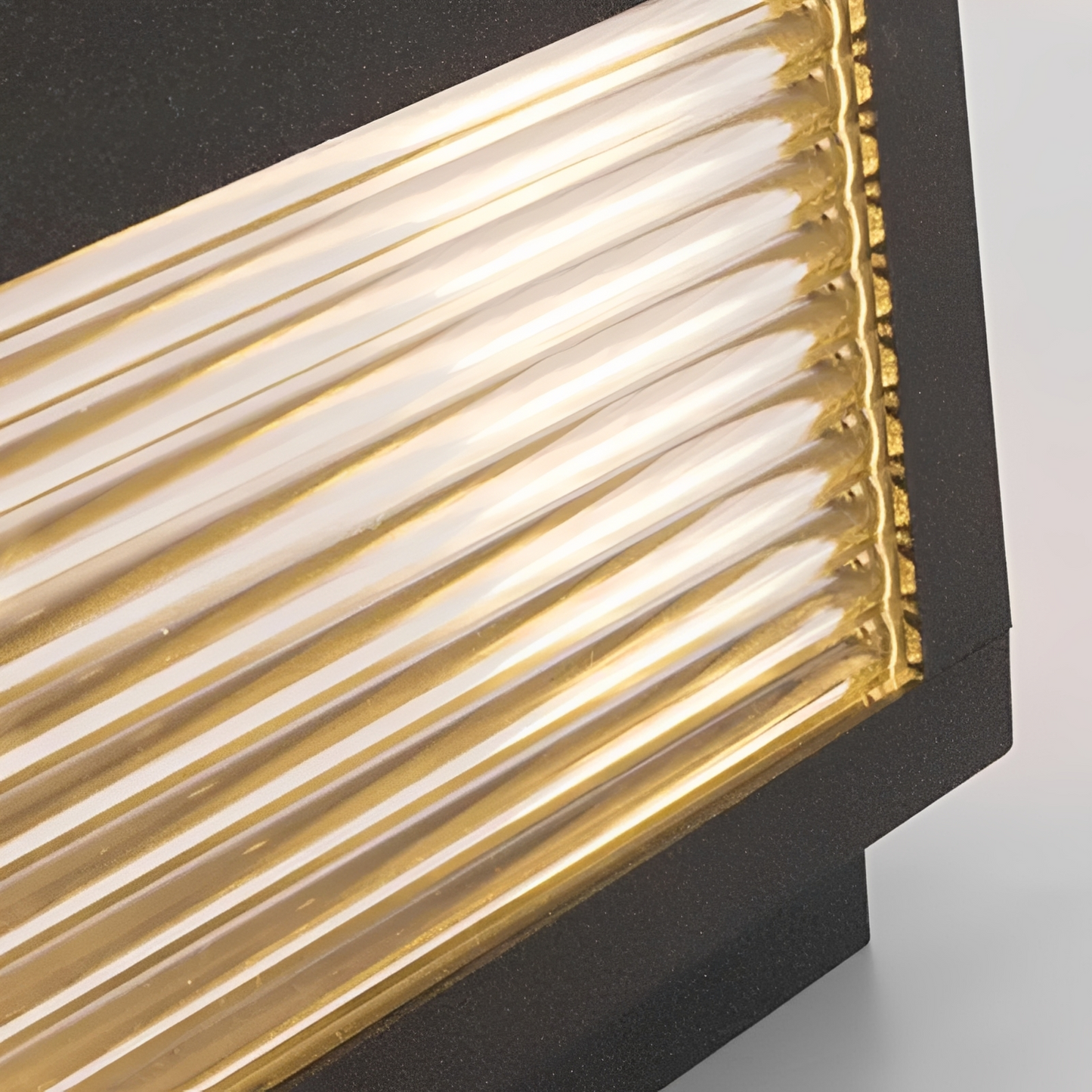 Solvian – Solarbetriebene LED-Pfeiler- und Wandleucht