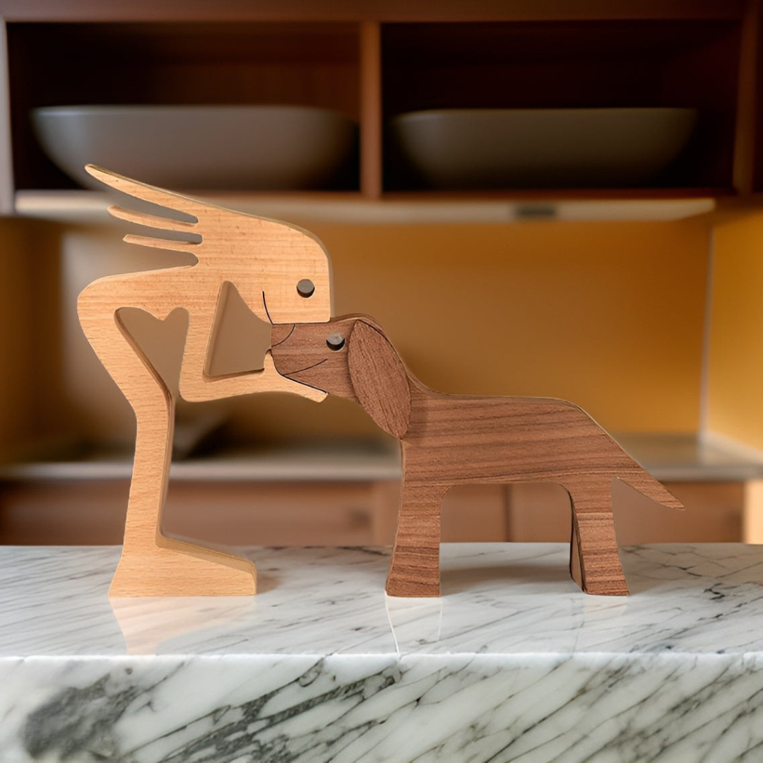 Aelix – Holzskulptur Mann und Hund