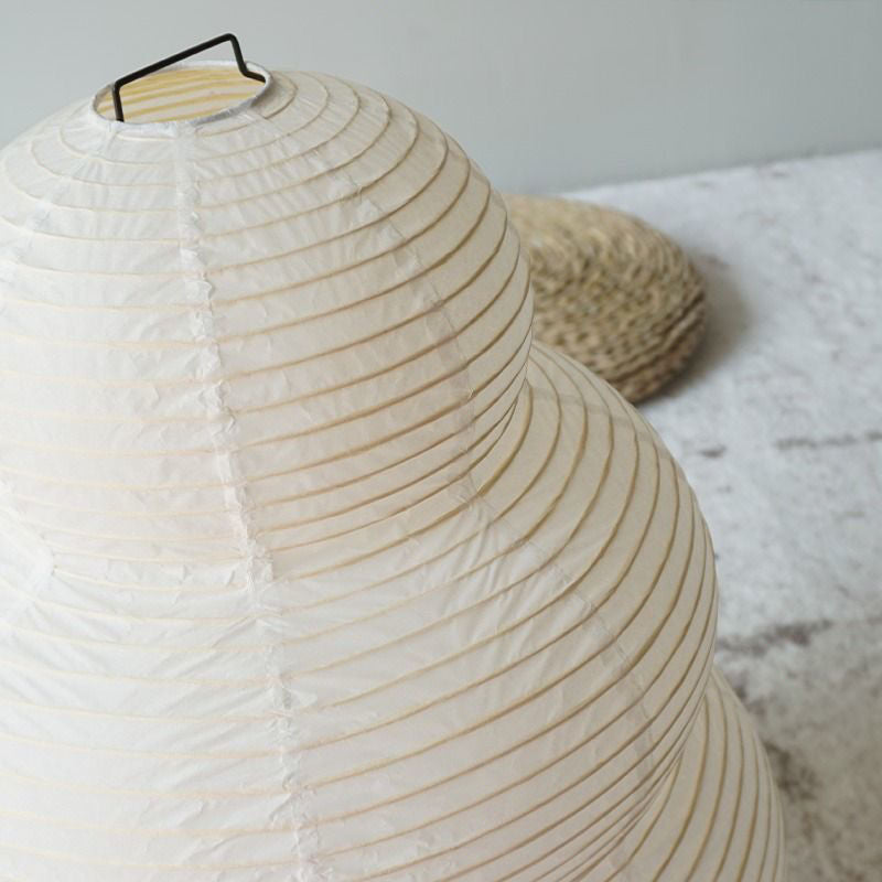 Takumi – Japanische Stehlampe aus Xuan-Papier