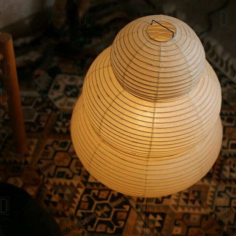 Takumi – Japanische Stehlampe aus Xuan-Papier