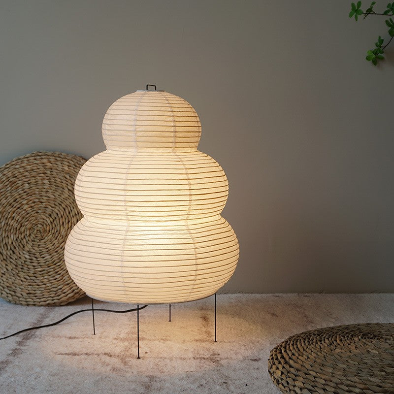 Takumi – Japanische Stehlampe aus Xuan-Papier