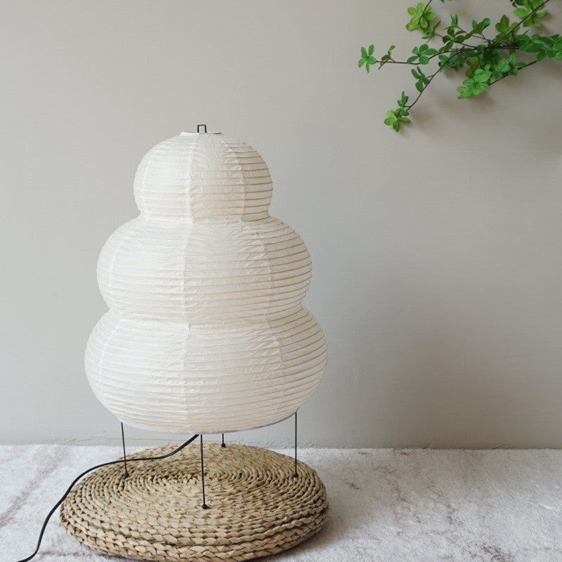 Takumi – Japanische Stehlampe aus Xuan-Papier