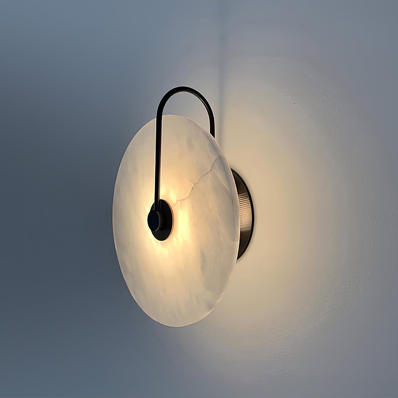 Aveline – LED-Wandleuchte aus Alabasterstein