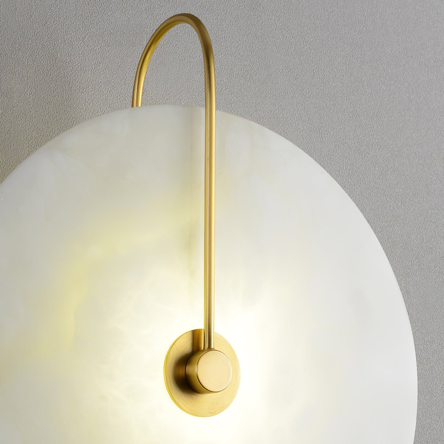 Aveline – LED-Wandleuchte aus Alabasterstein
