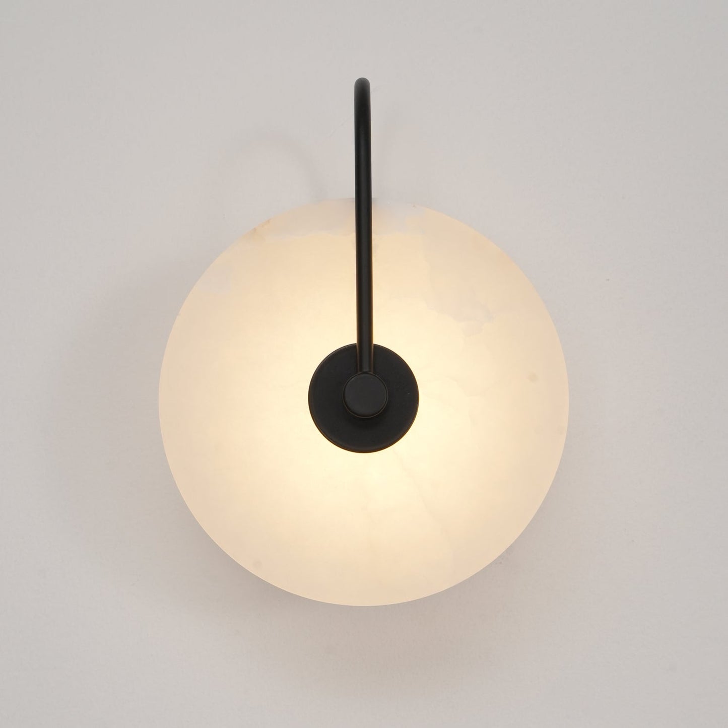 Aveline – LED-Wandleuchte aus Alabasterstein