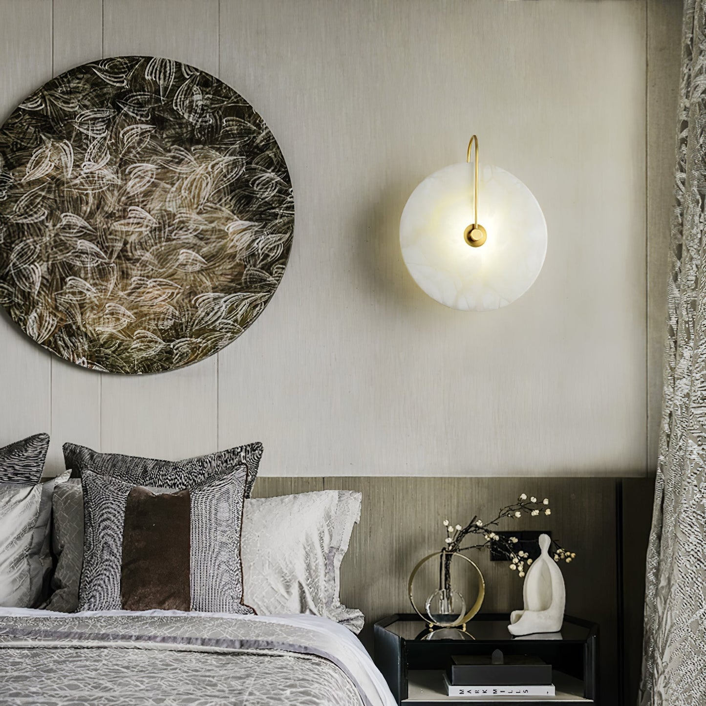 Aveline – LED-Wandleuchte aus Alabasterstein