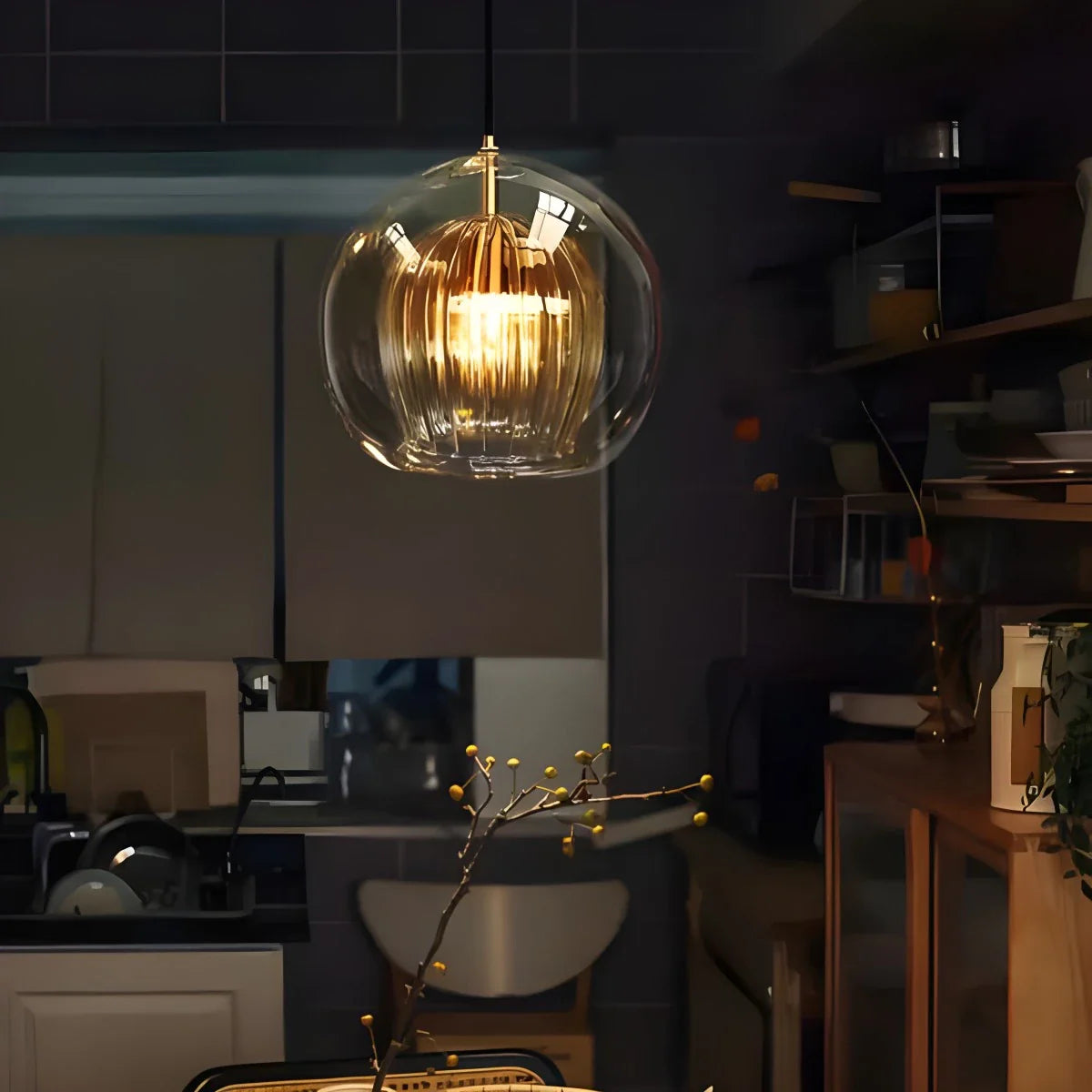 Harumi – Minimalistische Glas-Hängeleuchte