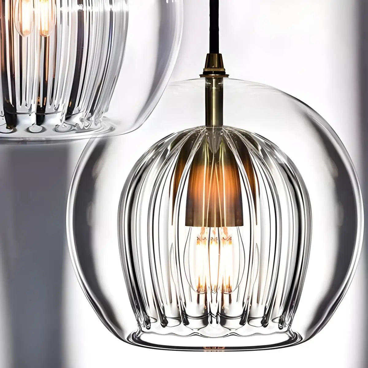 Harumi – Minimalistische Glas-Hängeleuchte