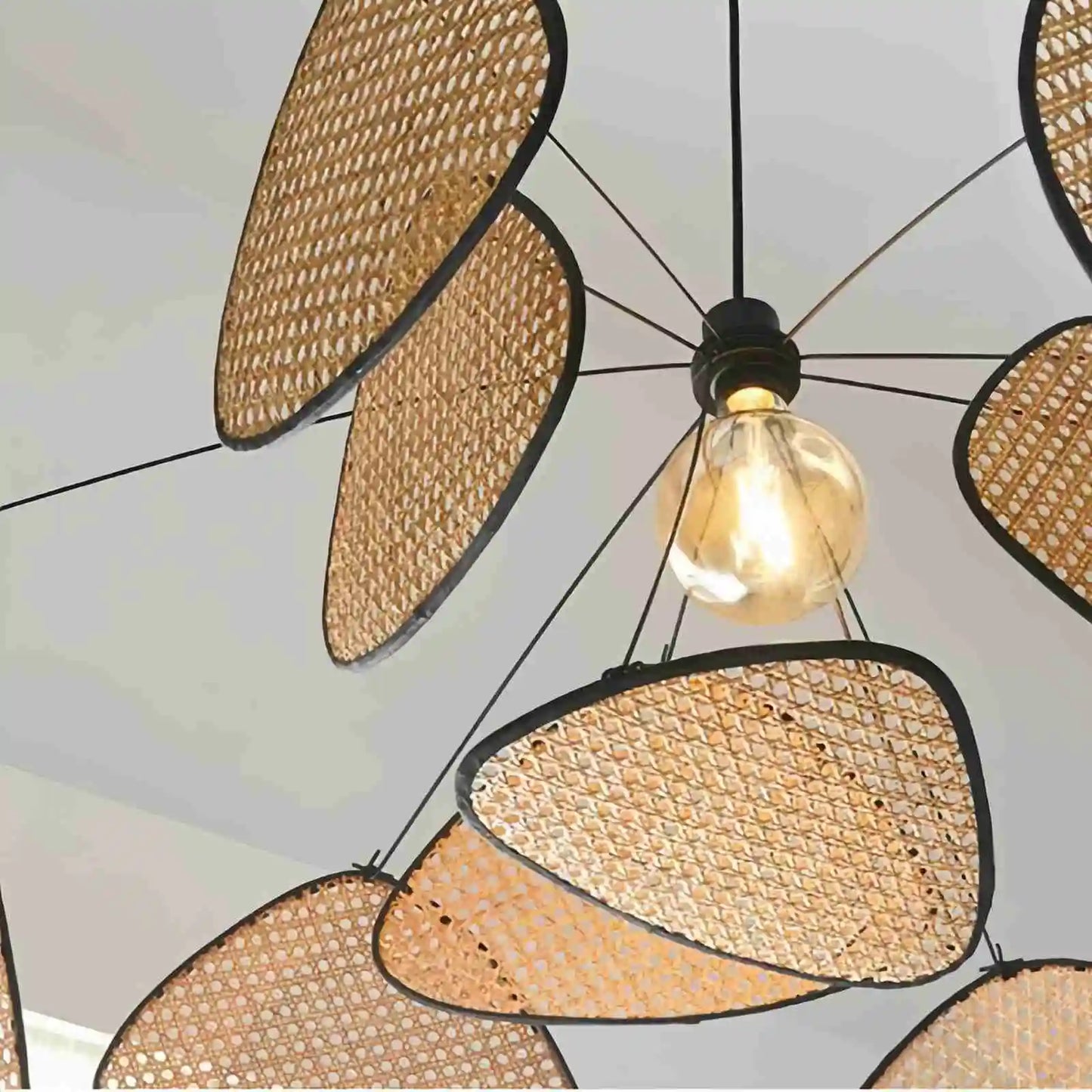 Kiyomi – Japanische Rattan Pendelleuchte
