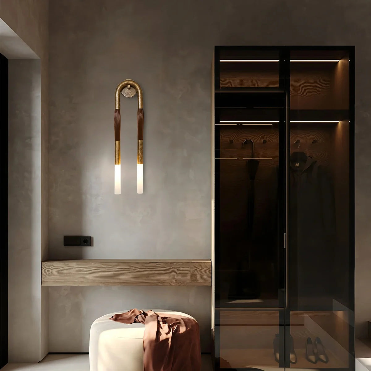 Kuro – Moderne Wandlampe aus Eisen