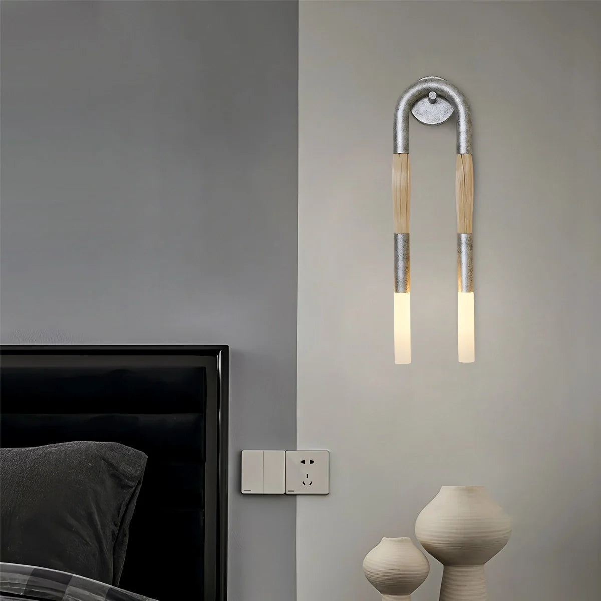 Kuro – Moderne Wandlampe aus Eisen
