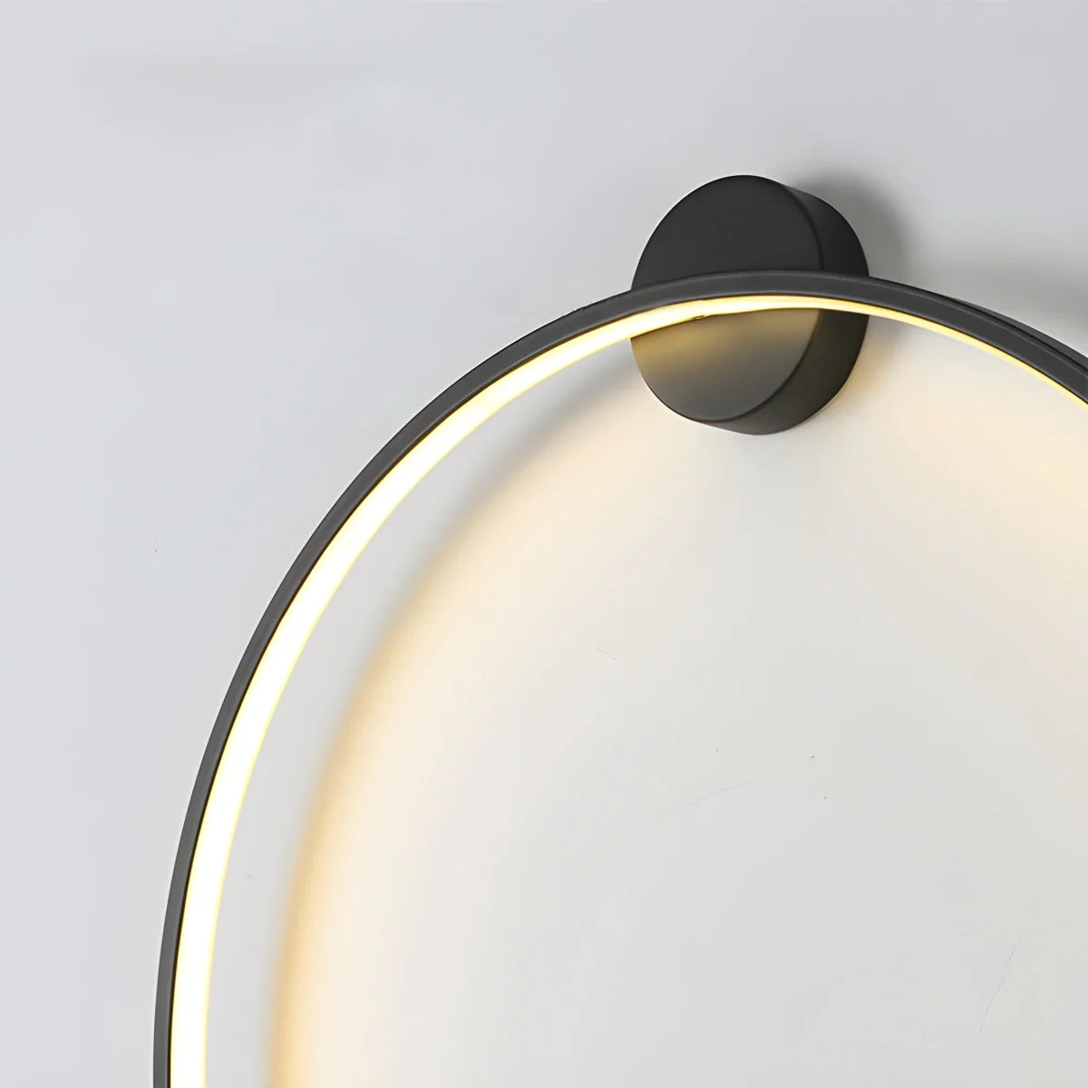 Mika – Light Luxury Kreis-Wandleuchte