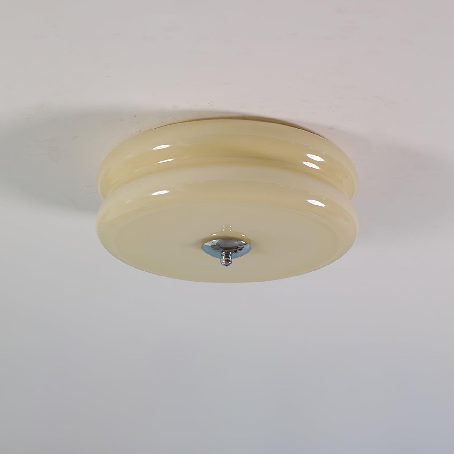 Elon – Schlichte Deckenlampe aus Glas in Creme