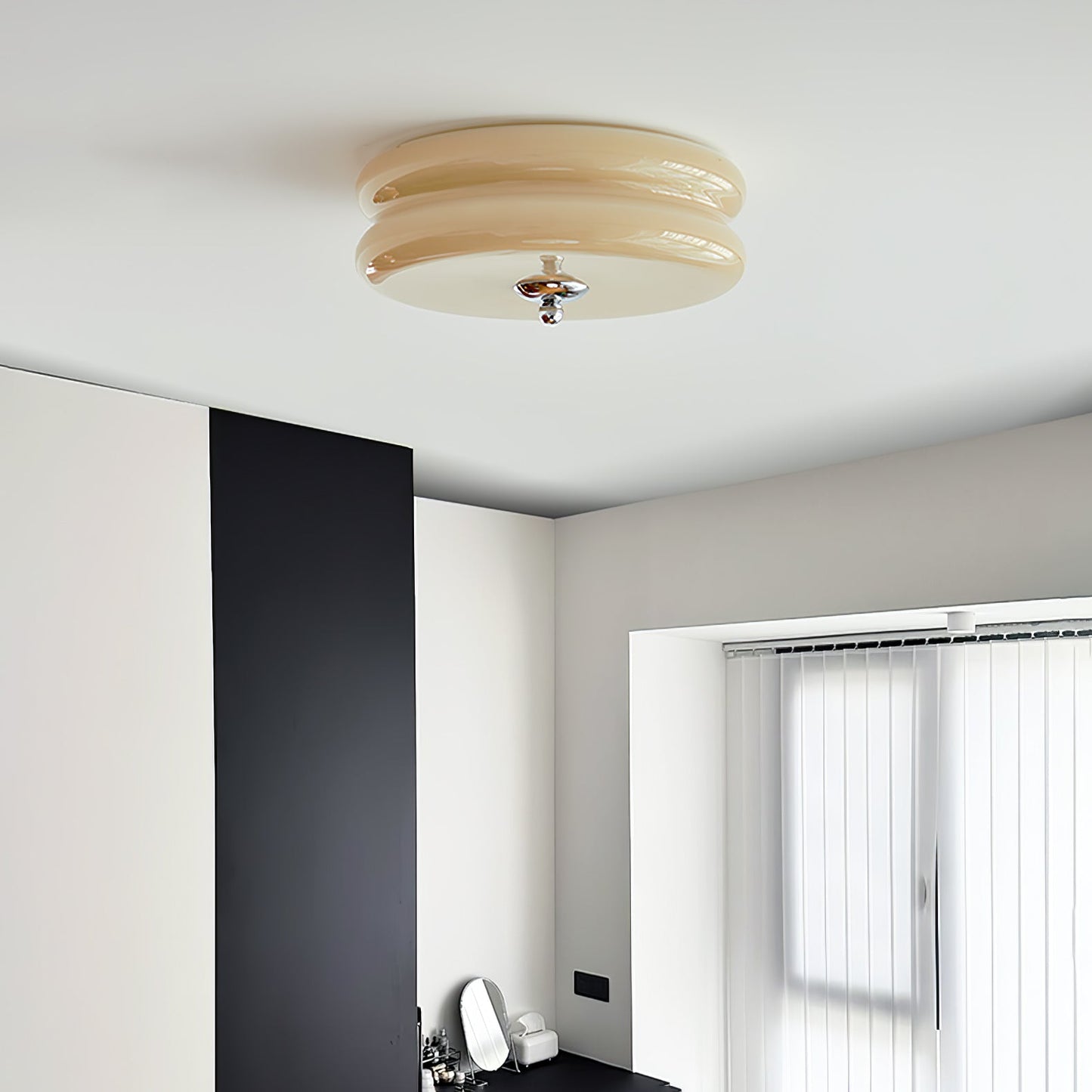 Elon – Schlichte Deckenlampe aus Glas in Creme