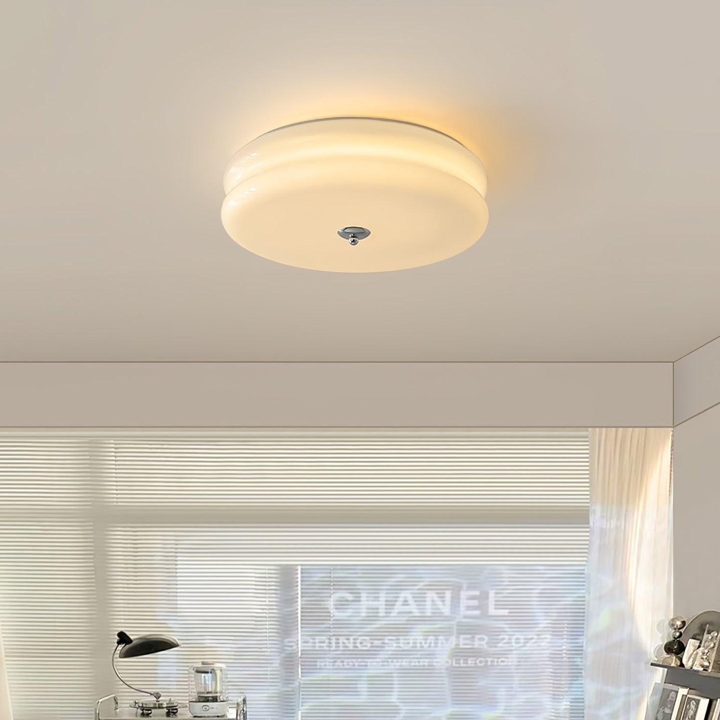 Elon – Schlichte Deckenlampe aus Glas in Creme