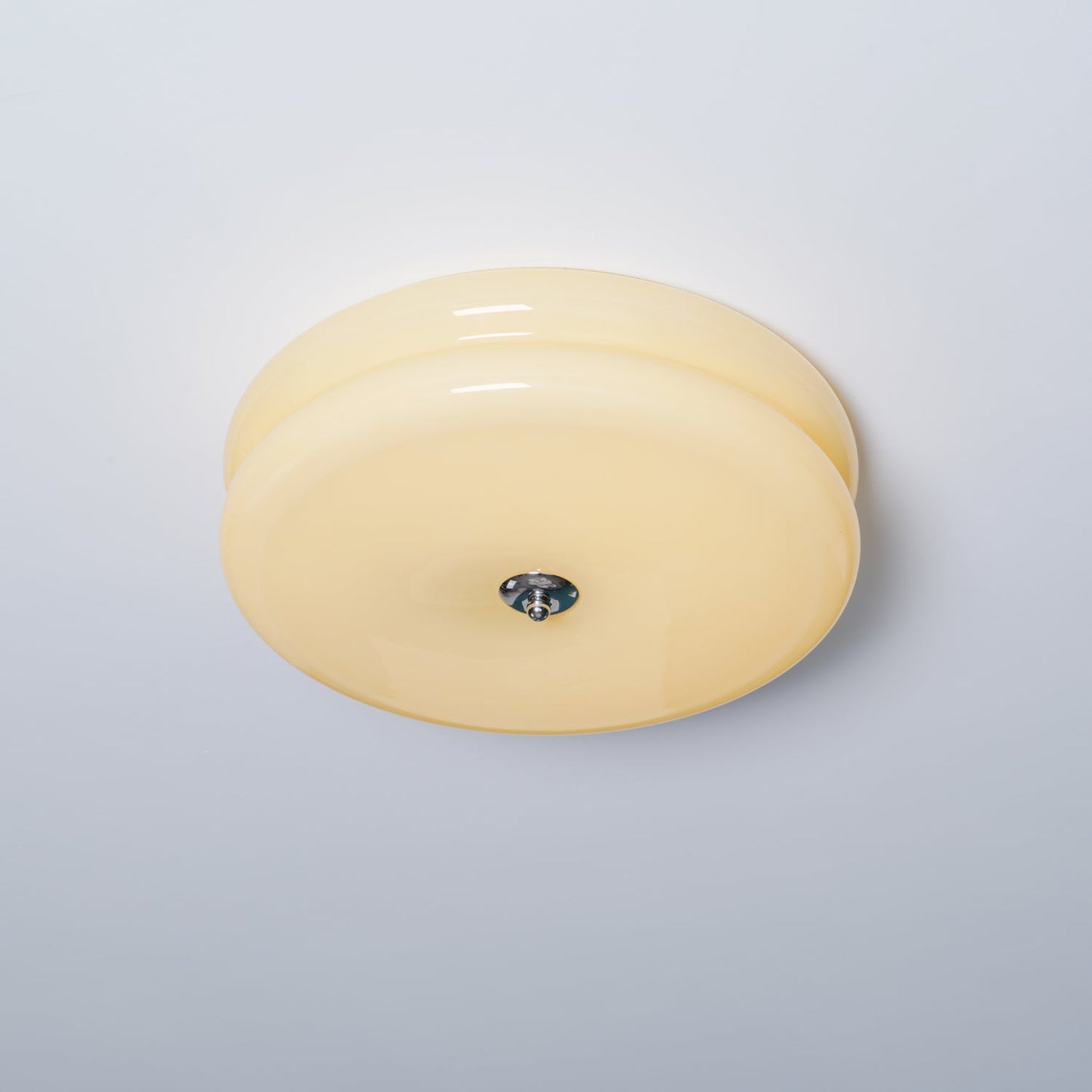 Elon – Schlichte Deckenlampe aus Glas in Creme