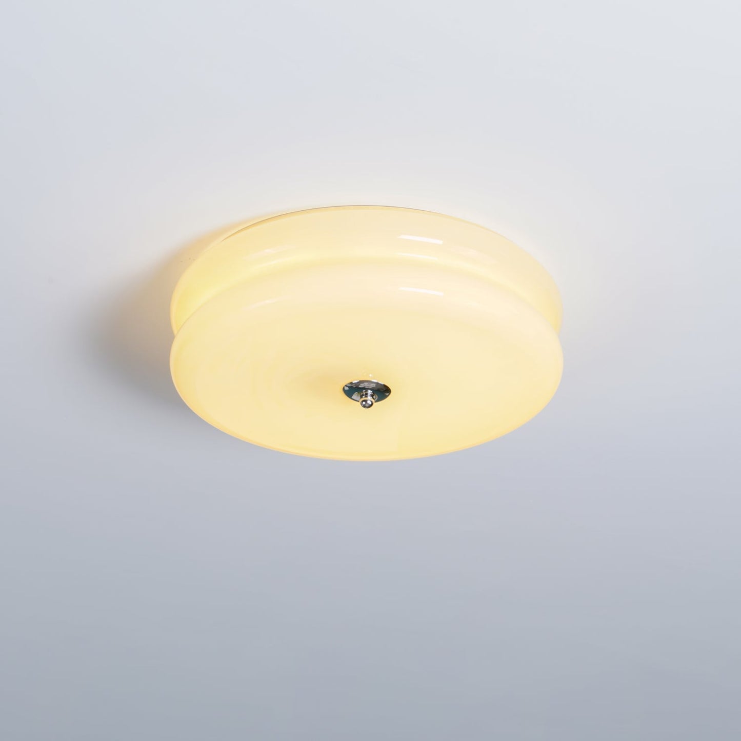 Elon – Schlichte Deckenlampe aus Glas in Creme