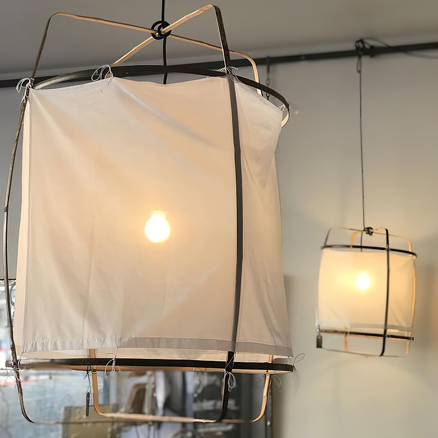 Asami – Design Pendelleuchte aus Leinen & Bambus