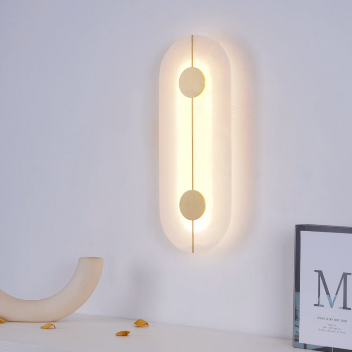 Kylie – Minimalistische Marmor-Wandleuchte