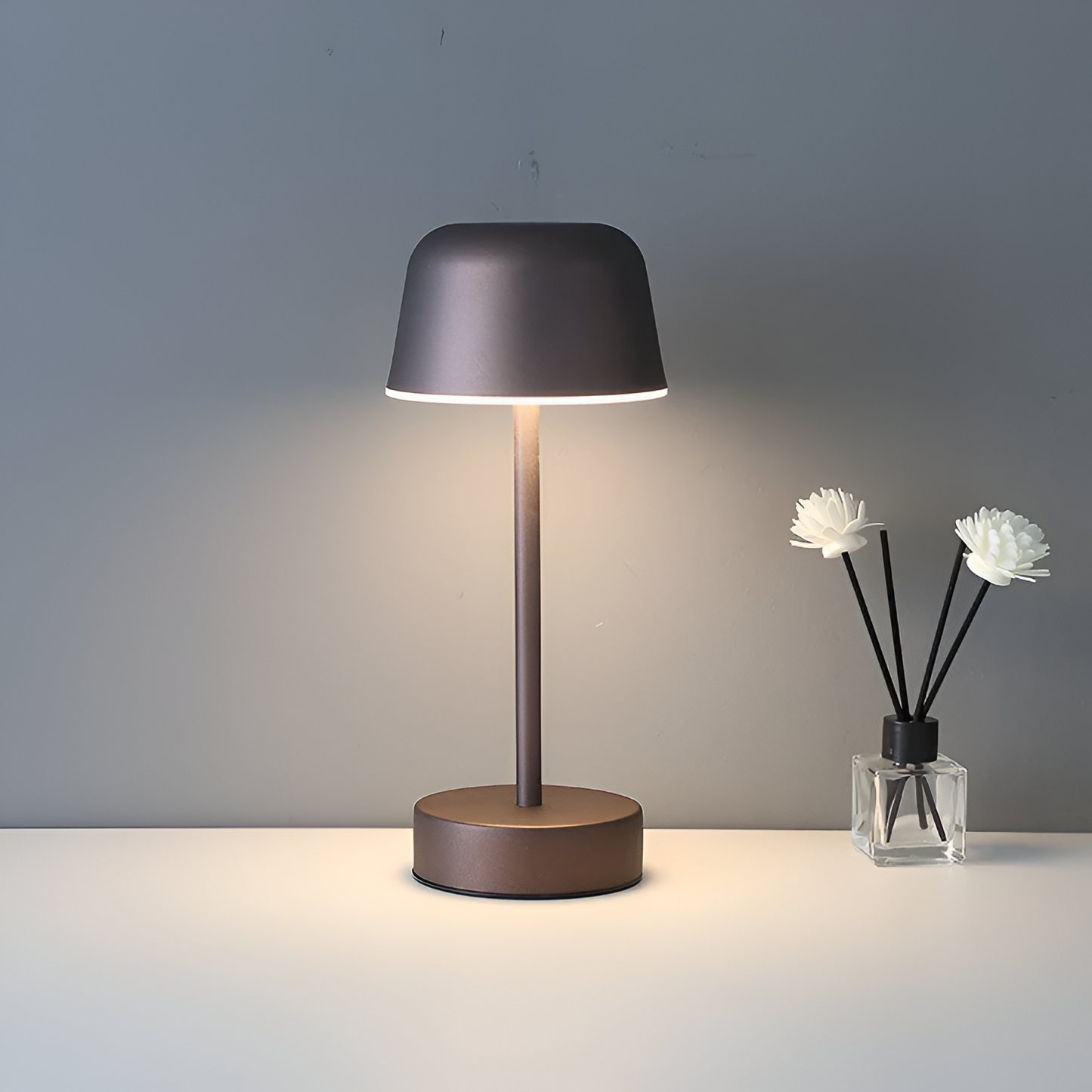 Retro – Kabellose Retro-Tischlampe mit LED-Farbwechsel