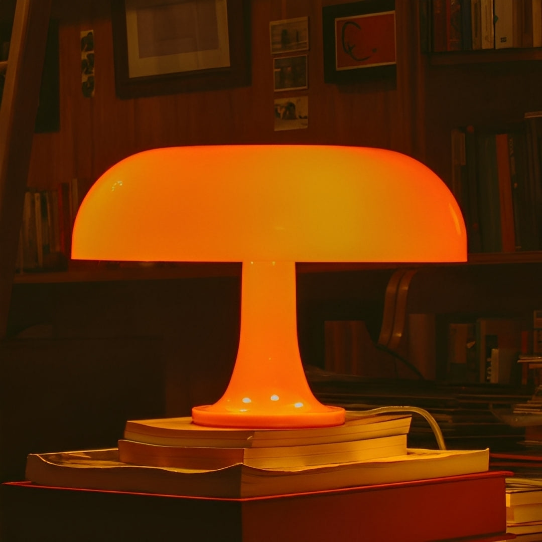 Mira – Dimm­bare Pilz Tischlampe mit USB