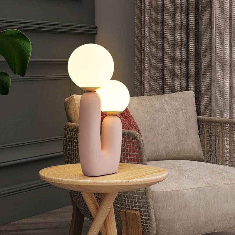 Lumi – Nordische Designer-Tischleuchte