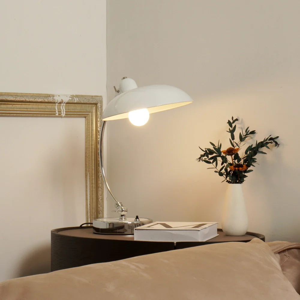 Nova – Moderne Minimalistische Tischleuchte