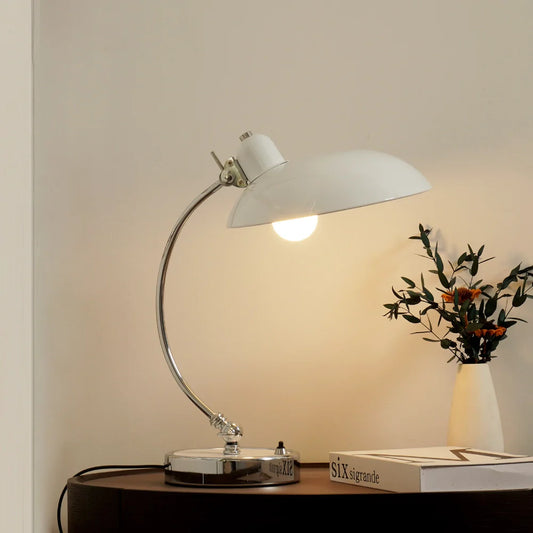Nova – Moderne Minimalistische Tischleuchte